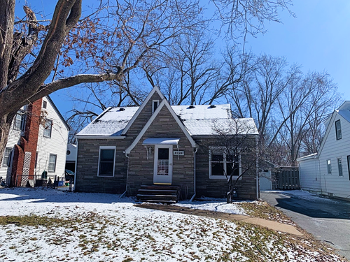 1852 Flandrau St, Maplewood, MN, 55109-4625 | Card Image