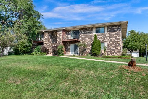 4909 Scotts Way, RACINE, WI, 53402-2461 | Card Image