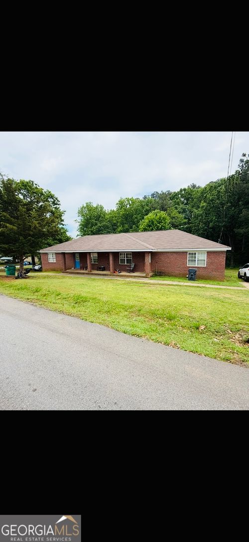 241 E Ash St, Social Circle, GA, 30025-3071 | Card Image