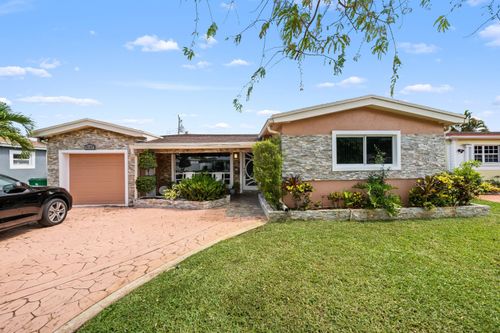 7649 Kismet St, Miramar, FL, 33023-5948 | Card Image