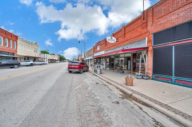 421 W Main St, Home with 0 bedrooms, 0 bathrooms and null parking in Rosebud TX | Image 4
