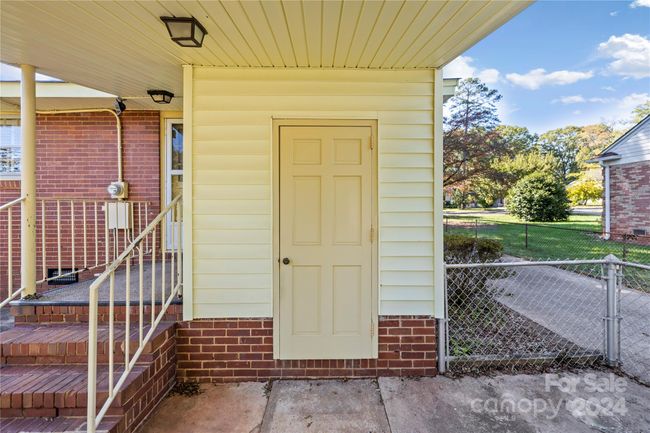 549 Scaleybark Rd, House other with 3 bedrooms, 2 bathrooms and null parking in Charlotte NC | Image 21