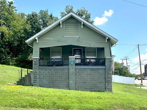 1403 Burrell St Nw, Roanoke, VA, 24012-4652 | Card Image
