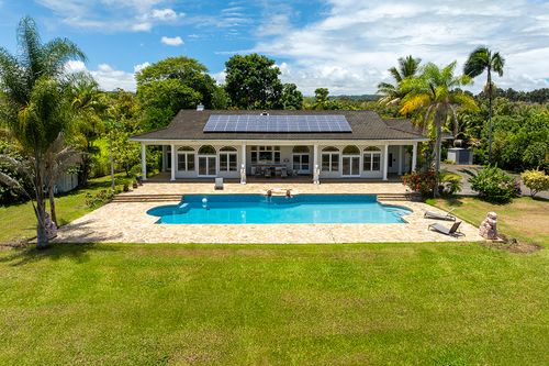 647 Kauhiula Rd, Hilo, HI, 96720-2168 | Card Image
