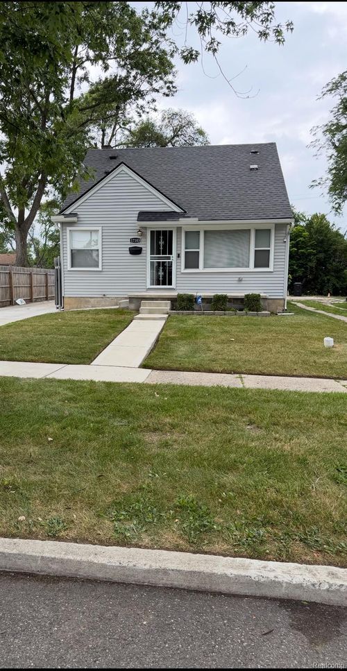 17103 Patton St, Detroit, MI, 48219-3909 | Card Image