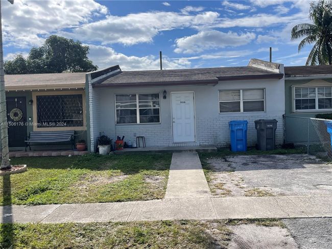 5510 Sw 36 Th St, Home with 2 bedrooms, 1 bathrooms and null parking in West Park FL | Image 4