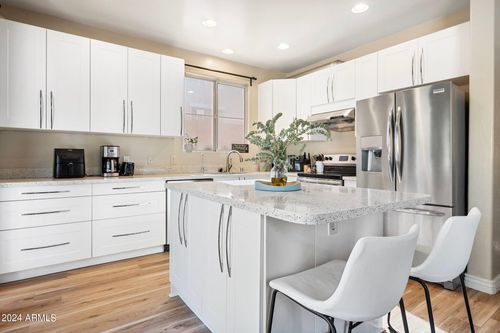 304 W Mountain Sage Dr, Phoenix, AZ, 85045-0432 | Card Image