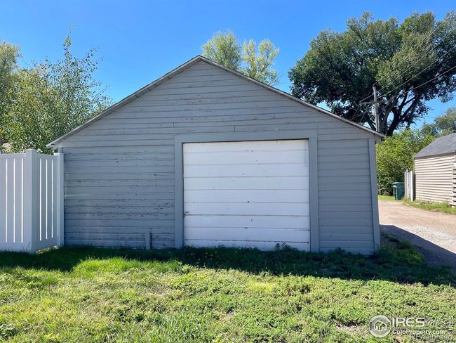 1 car garagfe | Image 25