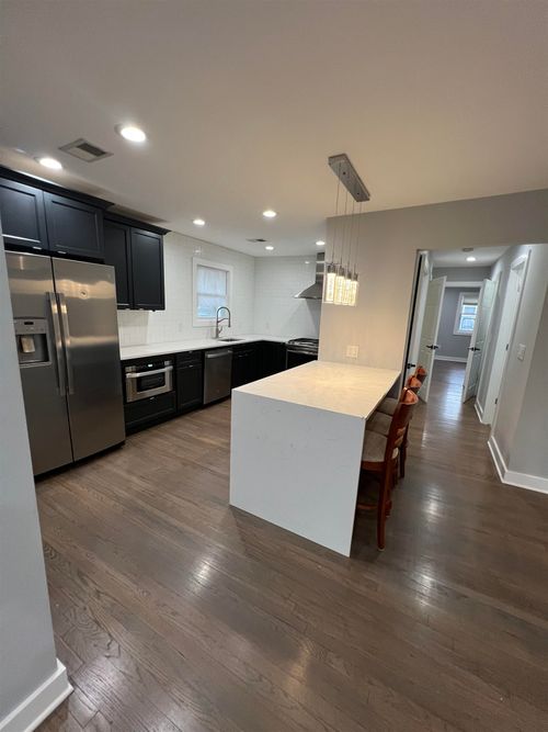 2-1 Reservoir Ave, Jersey City, NJ, 07307-1822 | Card Image