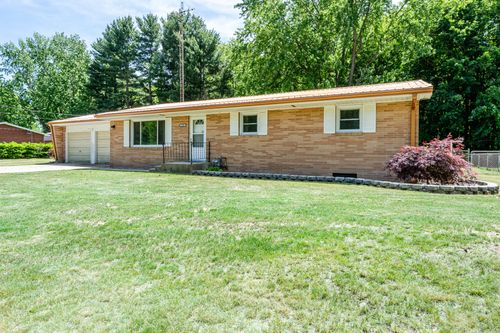 1846 Maple Ln, Benton Harbor, MI, 49022-9560 | Card Image