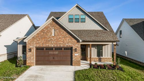 2574 Marshall Pass Rd, Knoxville, TN, 37932-3822 | Card Image