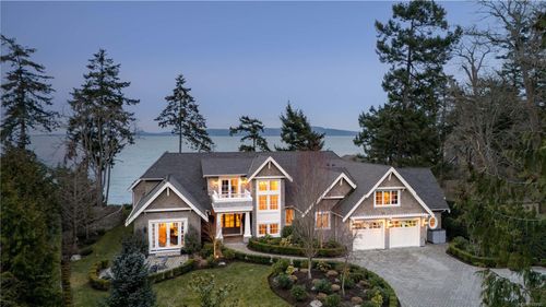 2616 Queenswood Lane, Victoria, BC, V8N1X5 | Card Image