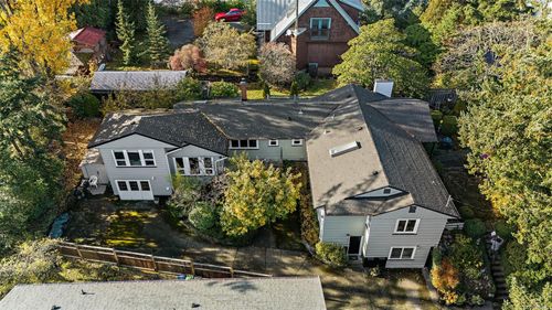 943 Selkirk Ave, Esquimalt, BC, V9A2V2 | Card Image