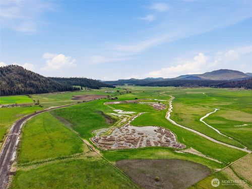 27 XX Newton Ln, Chewelah, WA, 99109 | Card Image