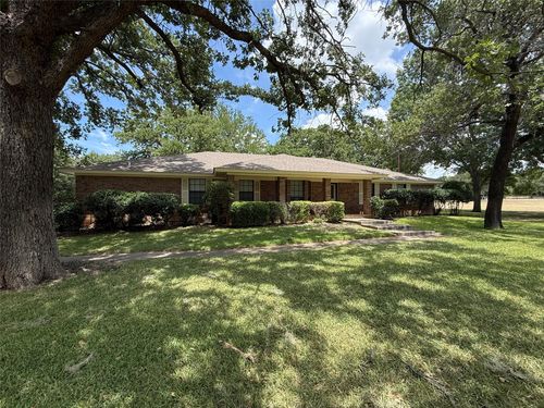 136 Busey Blvd, Decatur, TX, 76234-4777 | Card Image