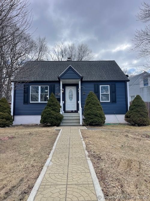 120 Celia Dr, Waterbury, CT, 06705-3110 | Card Image