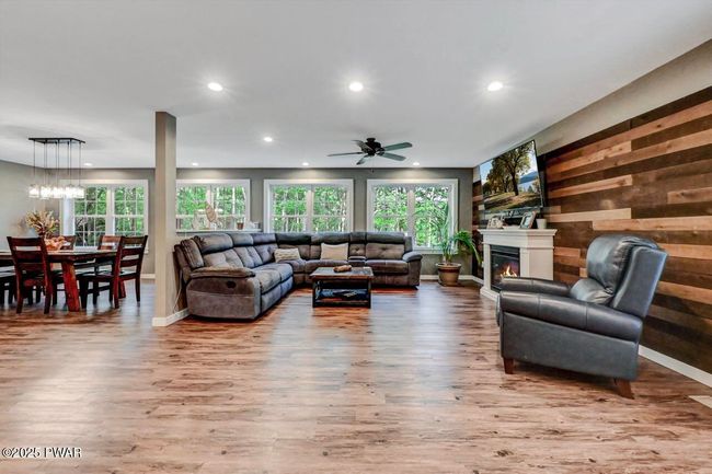 105 Rimrock Ln 09 Large | Image 8