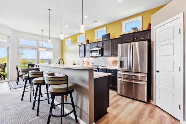 1291 Lake Run Dr, Condo with 2 bedrooms, 3 bathrooms and null parking in Lebanon OH | Image 8