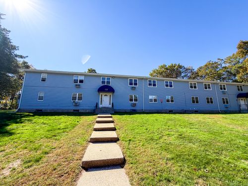 apt-b-113 Horse Pond Rd, Salem, CT, 06420-4044 | Card Image