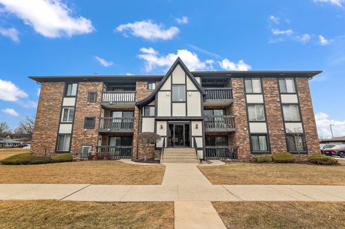 b12-13651 Lamon Ave, Crestwood, IL, 60418-1870 | Card Image