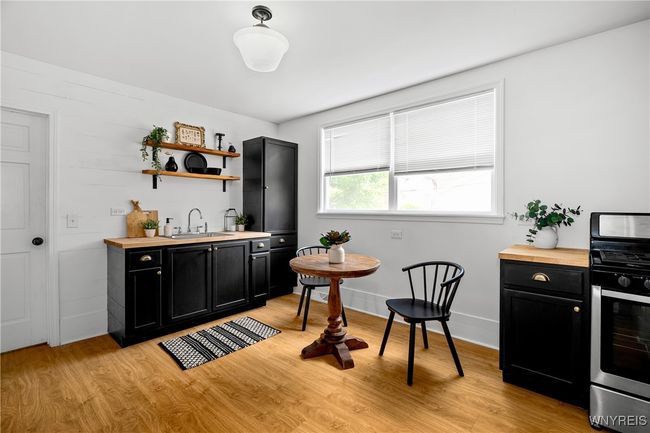204 Woodside Ave, Home with 6 bedrooms, 2 bathrooms and null parking in Buffalo NY | Image 18