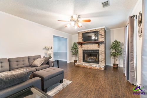 132 Sussex Dr, Warner Robins, GA, 31088-6381 | Card Image