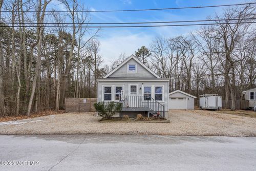 616 E Arverne Ave, Ocean Gate, NJ, 08740-1139 | Card Image