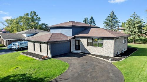 513 Chestnut Ln, Beecher, IL, 60401-6606 | Card Image