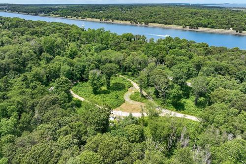 11 Freeman Ln, Sagamore, MA, 02561 | Card Image