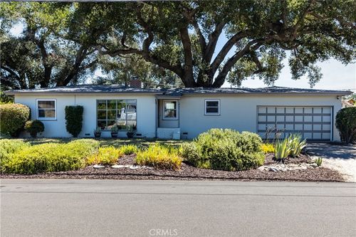 240 Oak St, Paso Robles, CA, 93446-3110 | Card Image