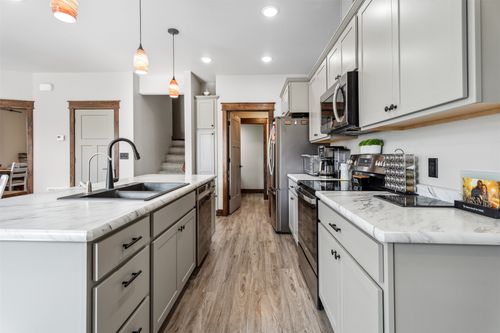 122 One Way Loop, Hamilton, MT, 59840-3166 | Card Image