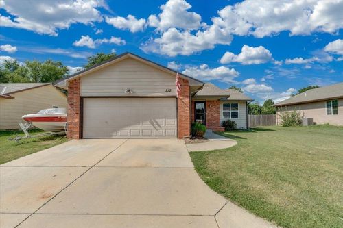 512 W Wayne, Wichita, KS, 67217 | Card Image
