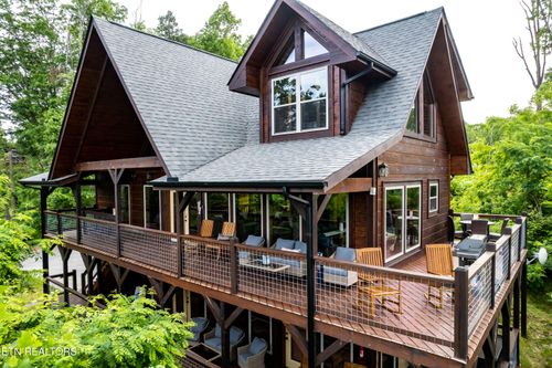 1219 Hemlock Dr, Gatlinburg, TN, 37738-4643 | Card Image