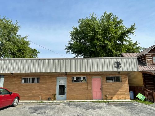 161 Court St, Whitley City, KY, 42653-5019 | Card Image
