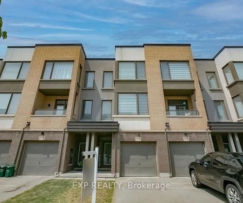 177 Sabina Dr, Oakville, ON, L6H0L4 | Card Image