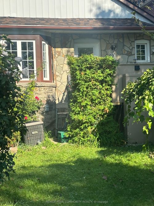 25 Ninth St, Etobicoke, ON, M8V3E2 | Card Image