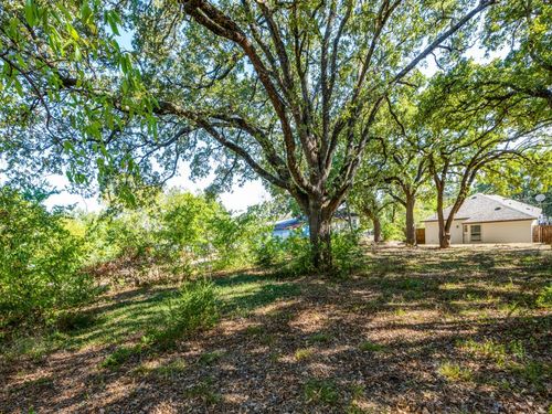 723 E Maple Row, Denison, TX, 75021-2717 | Card Image