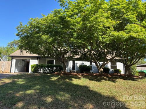 7115 Willow Bend Ln, Mint Hill, NC, 28227-4223 | Card Image