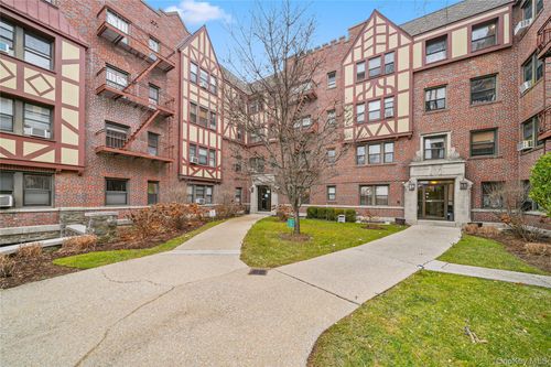 apt-e7-604 Tompkins Ave, Mamaroneck, NY, 10543-3790 | Card Image