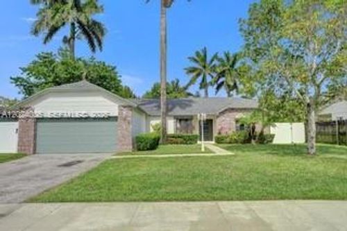 1020 Sw 124th Way, Davie, FL, 33325-5549 | Card Image