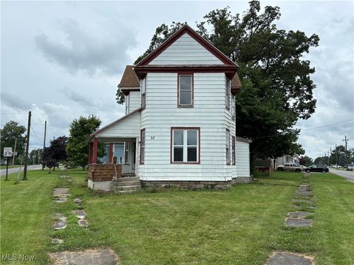 37 N Railroad St, Greenwich, OH, 44837-1012 | Card Image