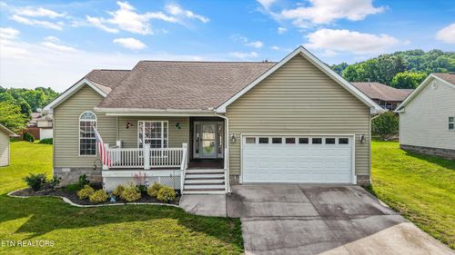118 Cornerstone Cir, Clinton, TN, 37716-7224 | Card Image