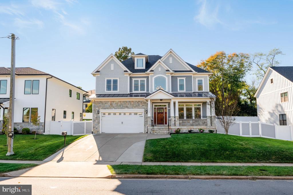 1732 Pimmit Dr, For Sale in Falls Church - eXp Realty