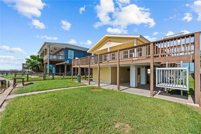 32 Belaire Drive, House other with 3 bedrooms, 1 bathrooms and 6 parking in Rockport TX | Image 2