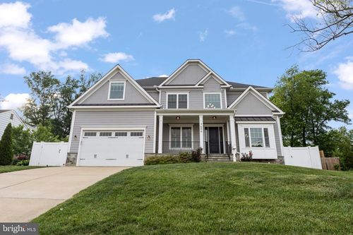 7606 Leonard Dr, FALLS CHURCH, VA, 22043-1221 | Card Image