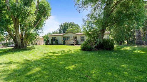 1011 Babs Ave, Benton City, WA, 99320-9713 | Card Image