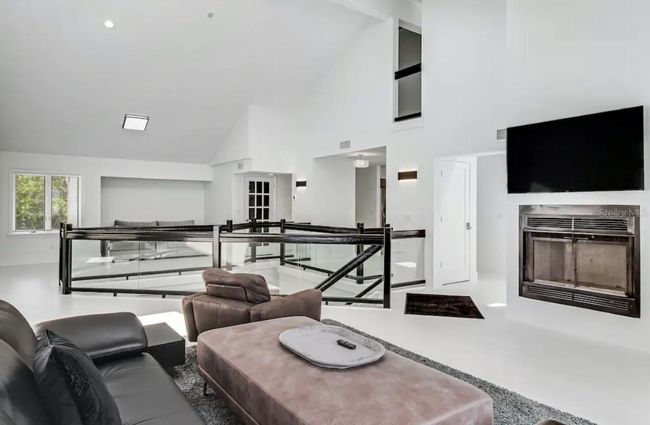 Large open Dining area | Image 12