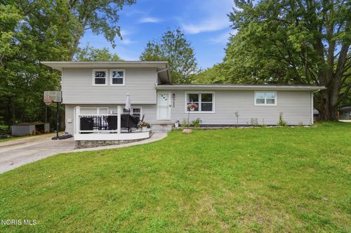 730 Coleman Ave, Bowling Green, OH, 43402-4452 | Card Image
