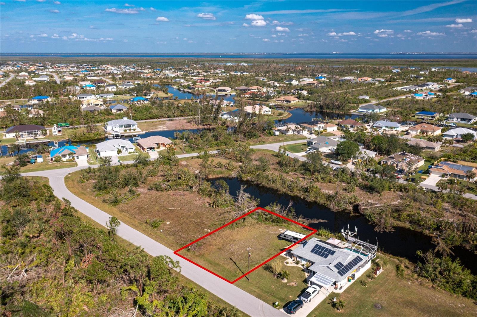 Land in PORT CHARLOTTE 5