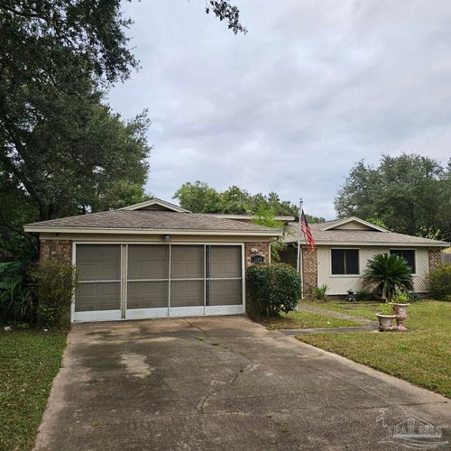 2149 Yardley Cir, Pensacola, FL, 32526 | Card Image